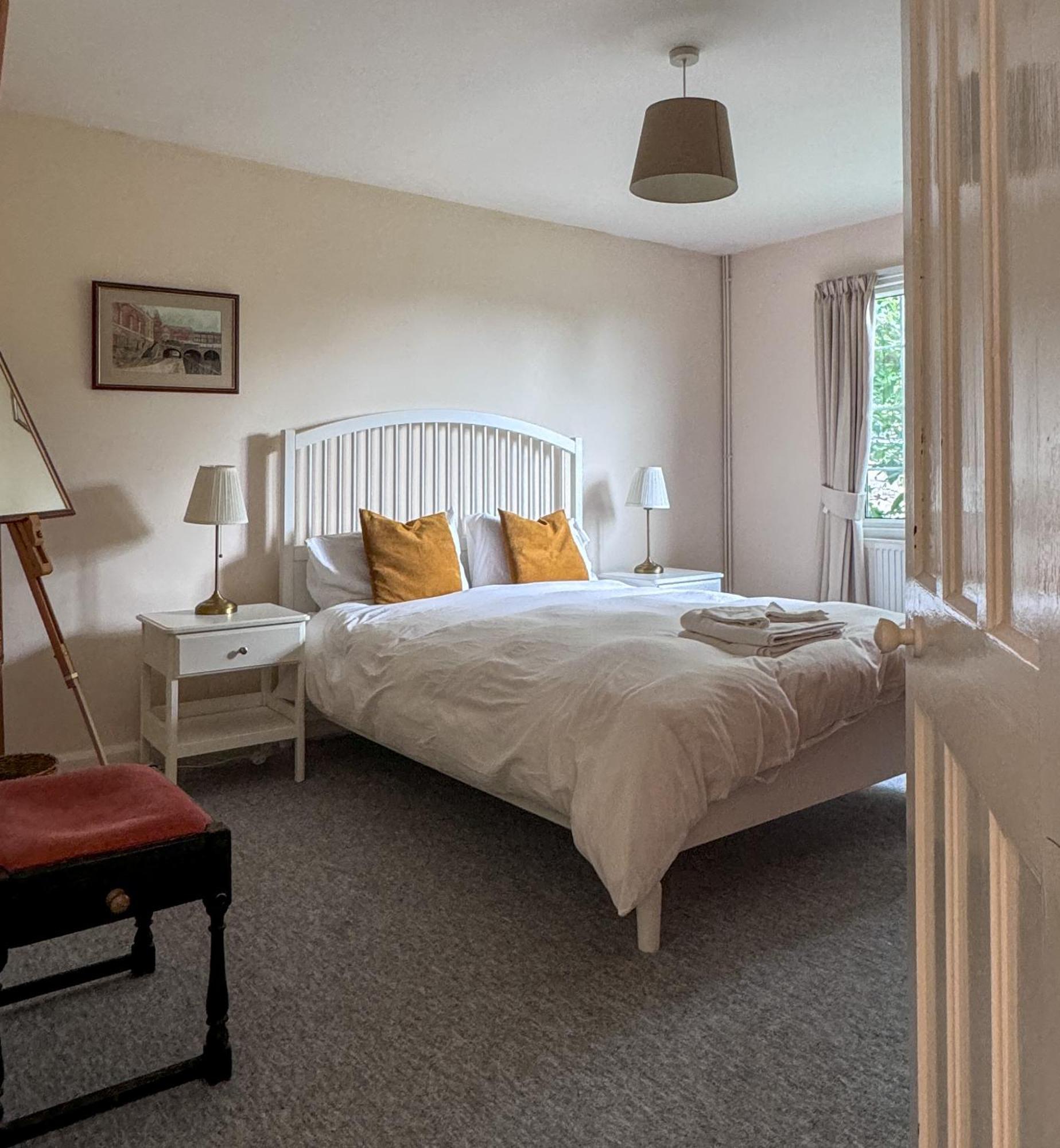 Spacious Home In Bath, Nature And City! エクステリア 写真